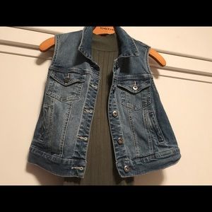 Cute Jean Jacket with Back Accent